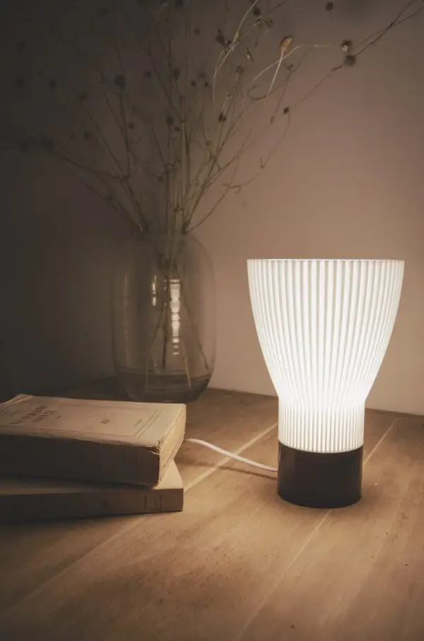 Lampe BLANCA dans un décor minimaliste