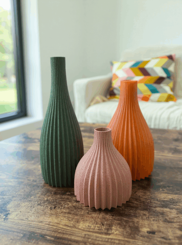 Grand soliflore imprimé en 3D – Vase décoratif éco-responsable pour fleurs séchées – Design nervuré moderne en PLA biodégradable – Image 5