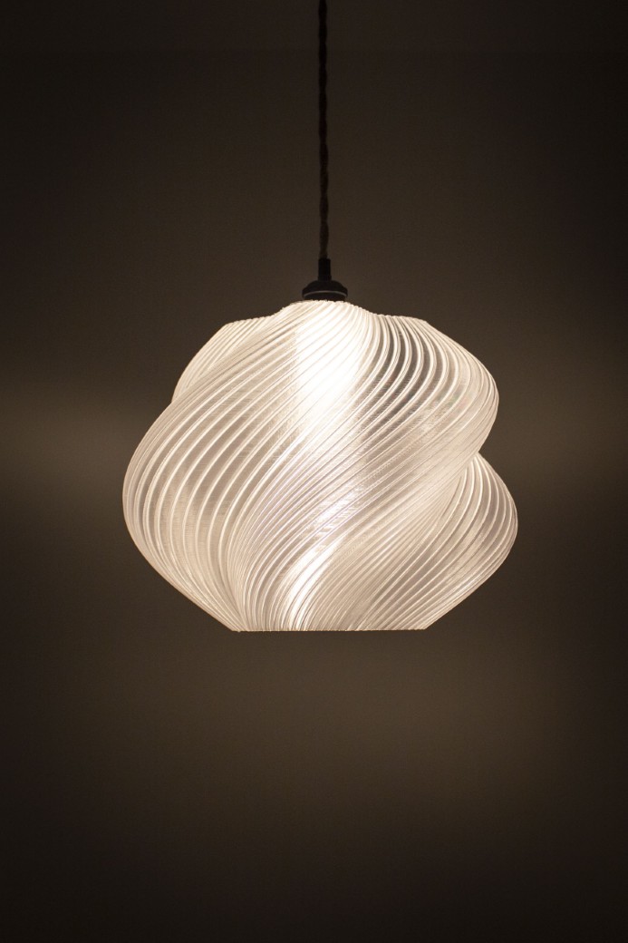 FORTUNY - Abat-jour suspendu 3D en PETG recyclable | Design sculptural moderne pour douille E27 | Ø38 cm | Finition cristal – Image 4